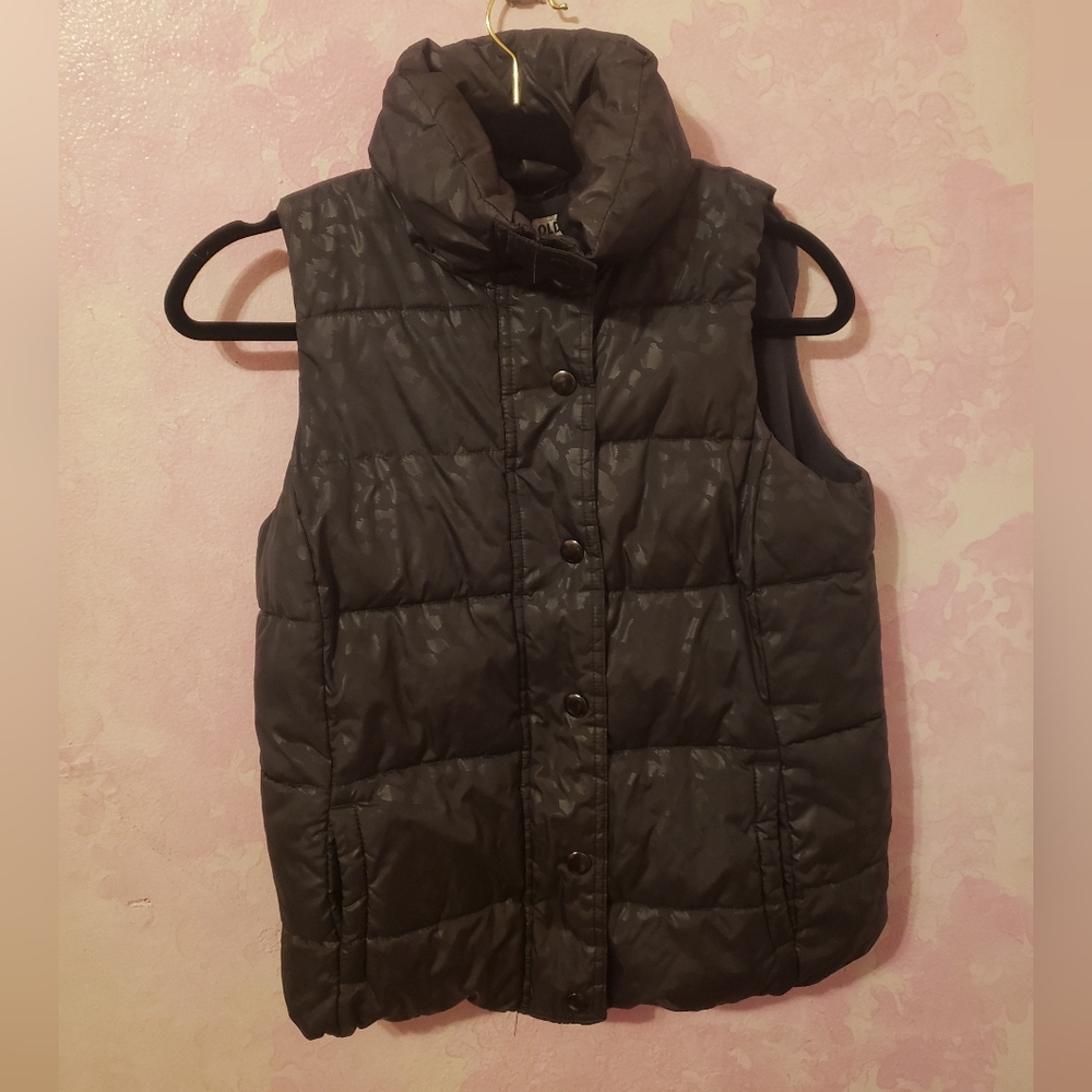 Old Navy Charcoal Puffer Vest